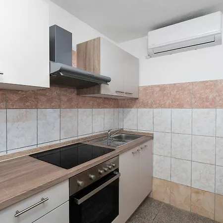 Apartment Kralj Nin